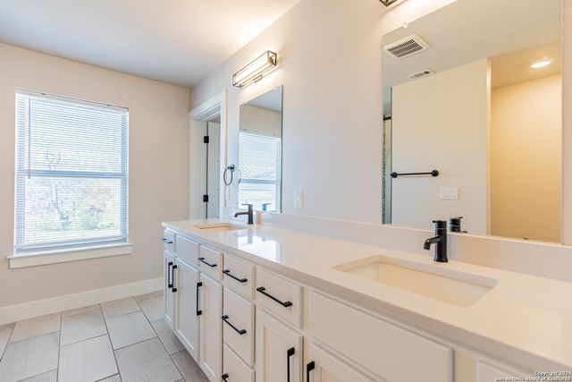 130 Rose Ln Unit 202, San Antonio, TX 78212