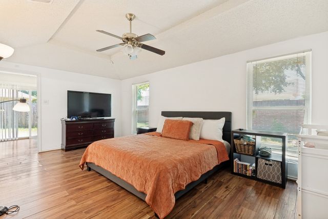 7410 Jessica Way, Rowlett, TX 75089