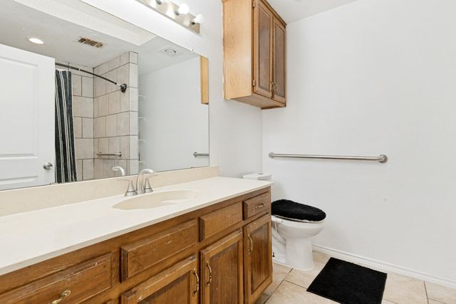 7410 Jessica Way, Rowlett, TX 75089