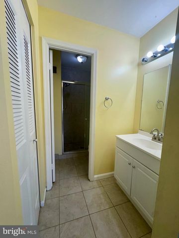 10216 PROVINCETOWN CT, Fairfax, VA 22032