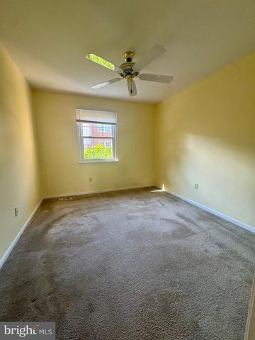 10216 PROVINCETOWN CT, Fairfax, VA 22032