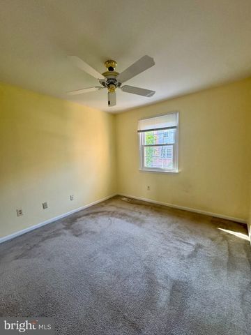 10216 PROVINCETOWN CT, Fairfax, VA 22032