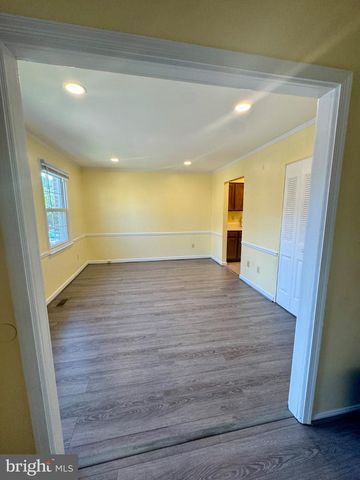10216 PROVINCETOWN CT, Fairfax, VA 22032