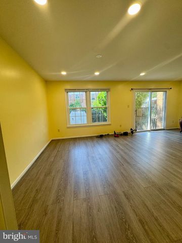 10216 PROVINCETOWN CT, Fairfax, VA 22032