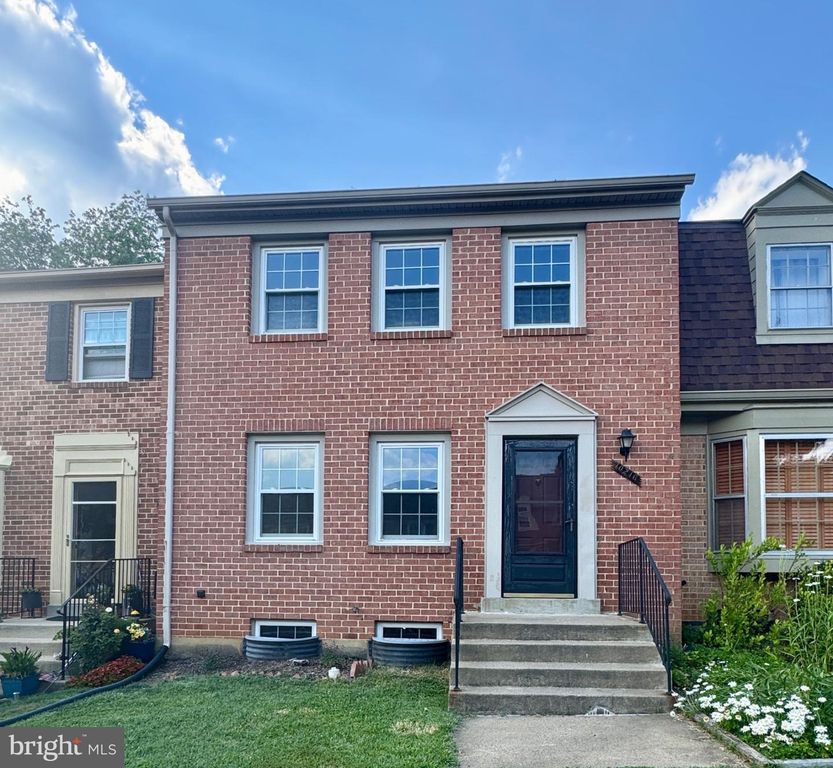 10216 PROVINCETOWN CT, Fairfax, VA 22032