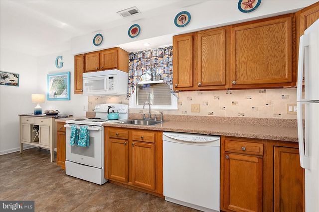 7 STARBOARD CT, Ocean Pines, MD 21811