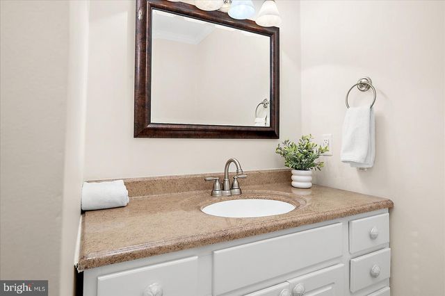 7 STARBOARD CT, Ocean Pines, MD 21811