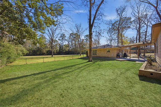 10505 Champion Village Drive, Conroe, TX 77303