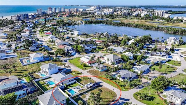 7950 Buccaneer DR, Fort Myers Beach, FL 33931