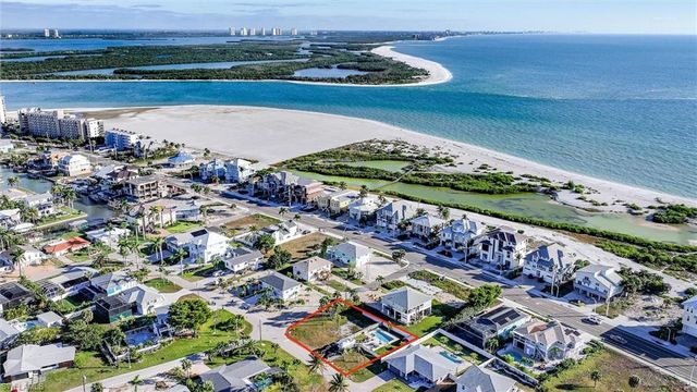 7950 Buccaneer DR, Fort Myers Beach, FL 33931