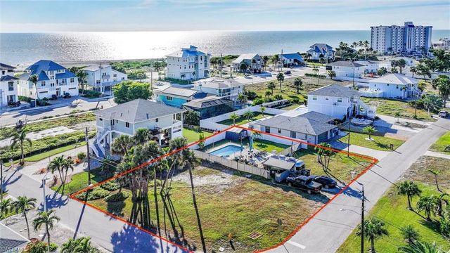 7950 Buccaneer DR, Fort Myers Beach, FL 33931