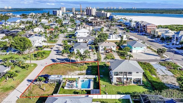 7950 Buccaneer DR, Fort Myers Beach, FL 33931