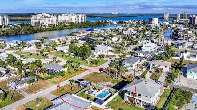 7950 Buccaneer DR, Fort Myers Beach, FL 33931