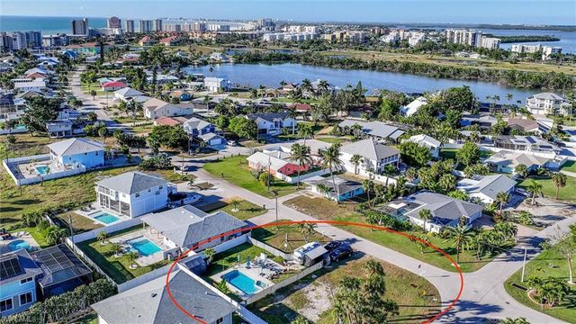 7950 Buccaneer DR, Fort Myers Beach, FL 33931