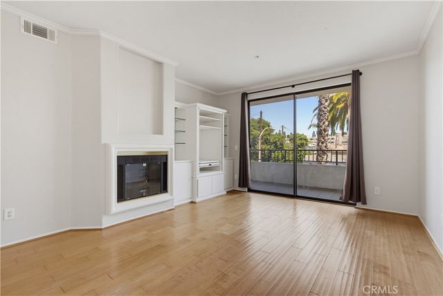 555 Maine Avenue 207, Long Beach, CA 90802