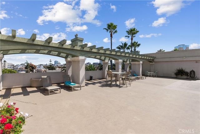 555 Maine Avenue 207, Long Beach, CA 90802