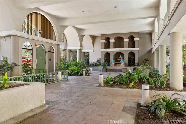 555 Maine Avenue 207, Long Beach, CA 90802