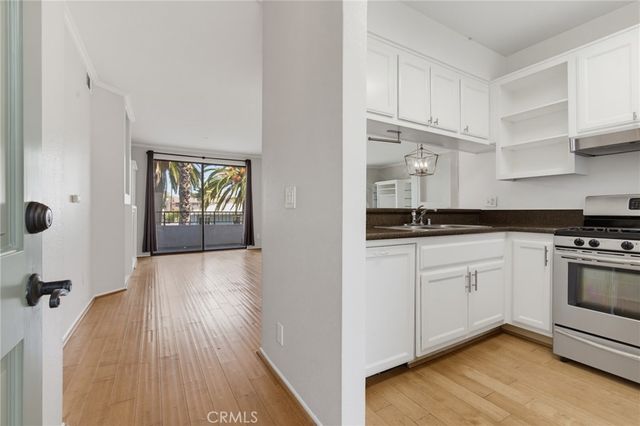 555 Maine Avenue 207, Long Beach, CA 90802