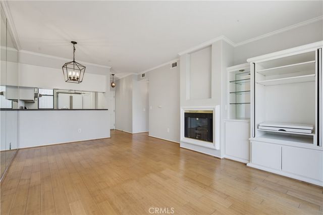 555 Maine Avenue 207, Long Beach, CA 90802