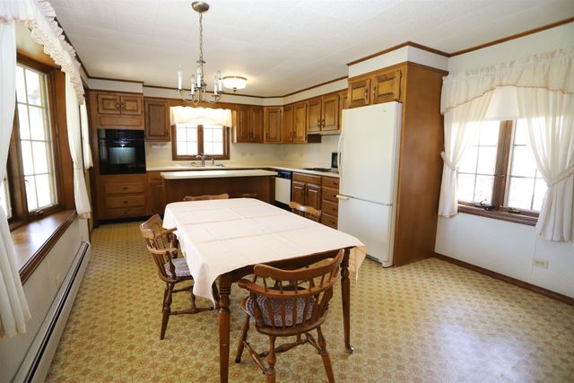 1074 VT RT 100, Westfield, VT 05874