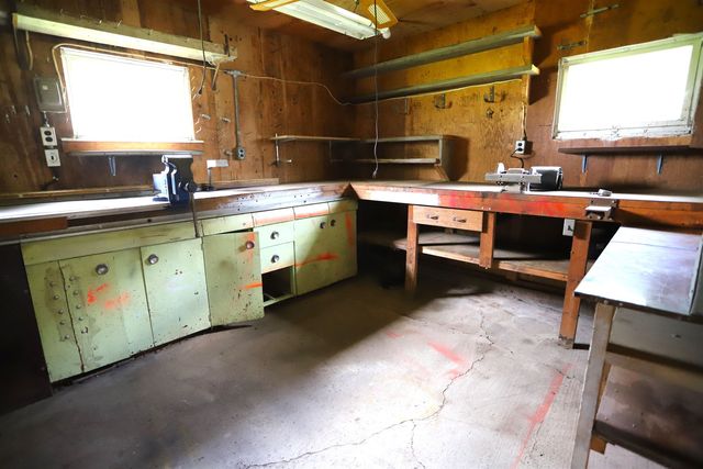 1074 VT RT 100, Westfield, VT 05874