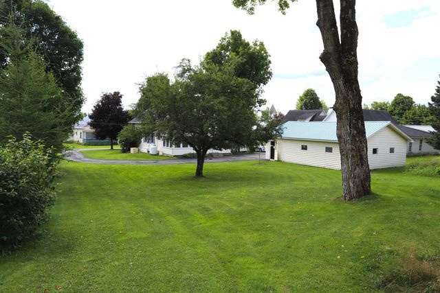 1074 VT RT 100, Westfield, VT 05874