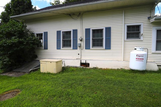 1074 VT RT 100, Westfield, VT 05874