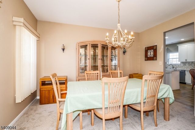 6 Bering Way, Franklin Twp., NJ 08873