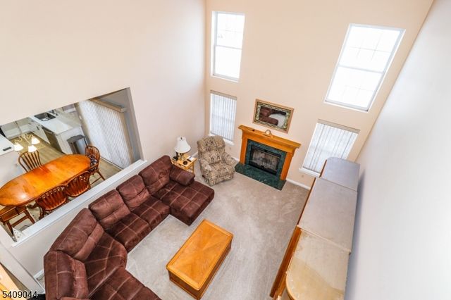 6 Bering Way, Franklin Twp., NJ 08873