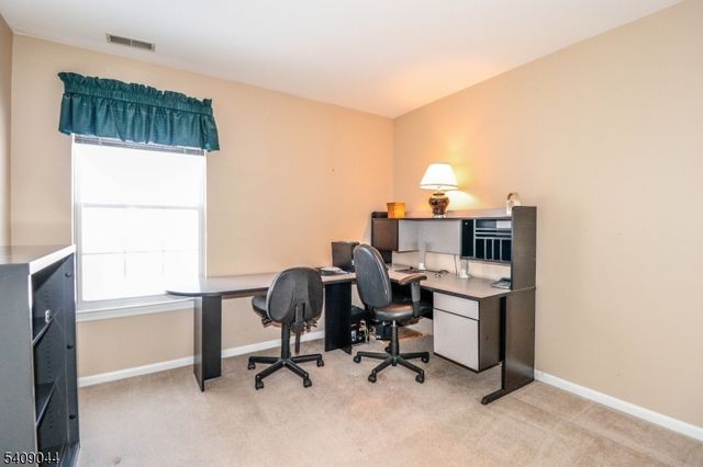 6 Bering Way, Franklin Twp., NJ 08873