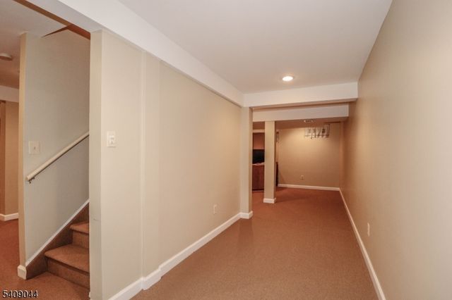 6 Bering Way, Franklin Twp., NJ 08873