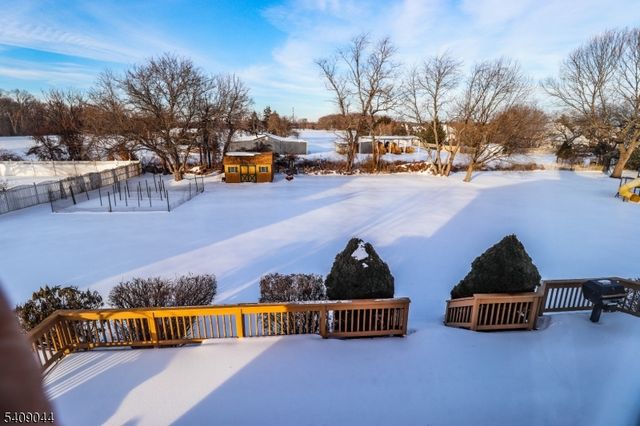 6 Bering Way, Franklin Twp., NJ 08873