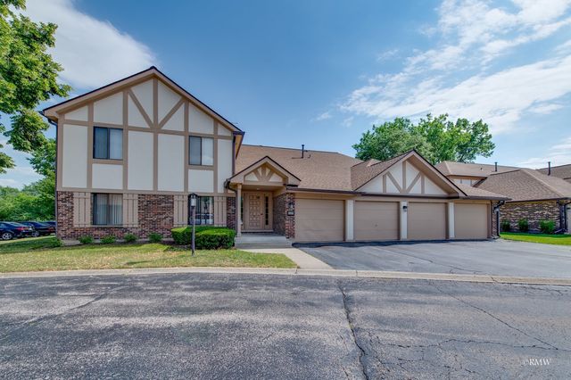 1232 Knottingham Court 2B, Schaumburg, IL 60193