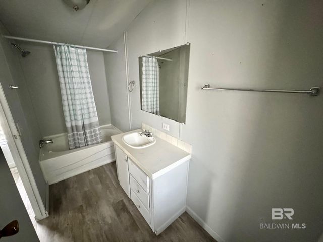 1561 Valencia Drive, Lillian, AL 36549