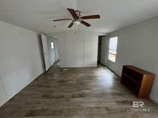 1561 Valencia Drive, Lillian, AL 36549