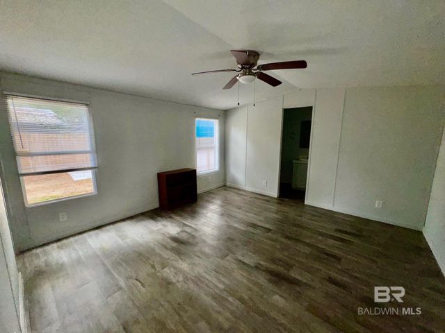 1561 Valencia Drive, Lillian, AL 36549