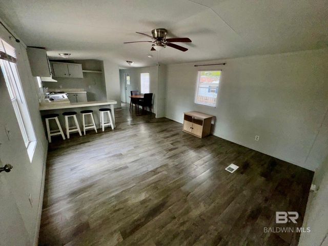 1561 Valencia Drive, Lillian, AL 36549