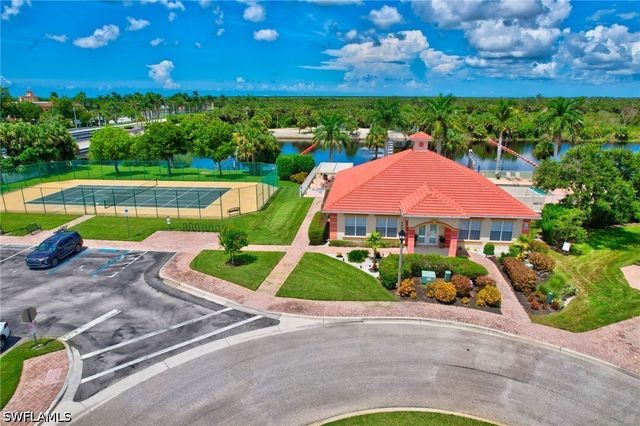 25080 Peacock LN 102, Naples, FL 34114