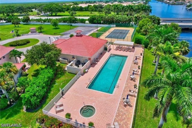 25080 Peacock LN 102, Naples, FL 34114