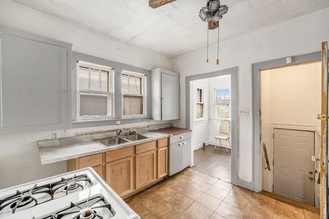1130 Drackert Street, Hammond, IN 46320