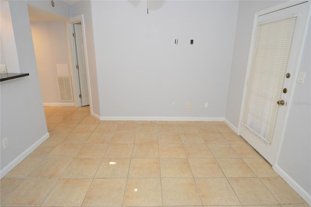 8609 MALLARD RESERVE DRIVE 101, Tampa, FL 33614