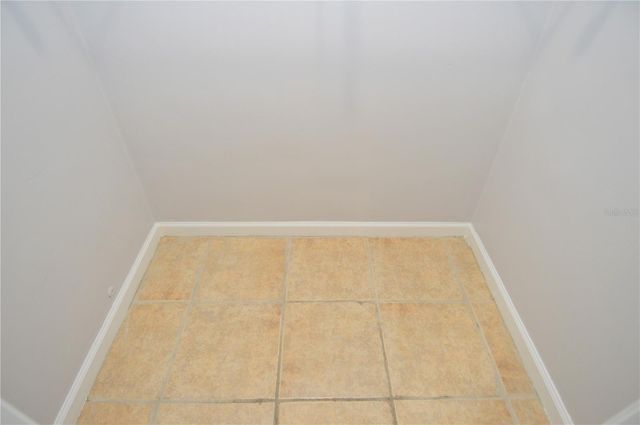 8609 MALLARD RESERVE DRIVE 101, Tampa, FL 33614