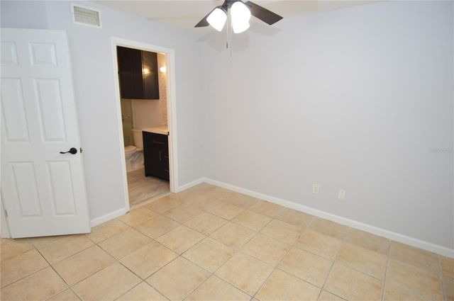 8609 MALLARD RESERVE DRIVE 101, Tampa, FL 33614