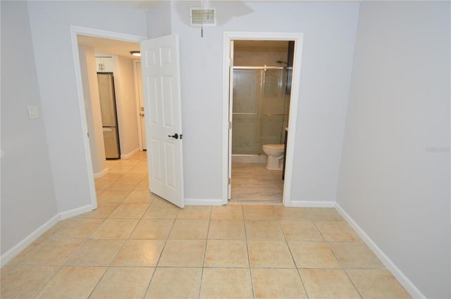 8609 MALLARD RESERVE DRIVE 101, Tampa, FL 33614