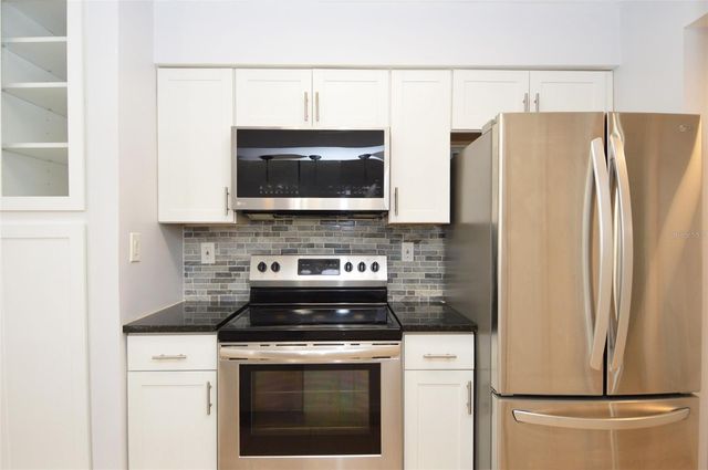 8609 MALLARD RESERVE DRIVE 101, Tampa, FL 33614