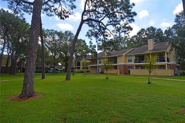 8609 MALLARD RESERVE DRIVE 101, Tampa, FL 33614