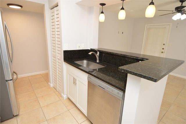 8609 MALLARD RESERVE DRIVE 101, Tampa, FL 33614