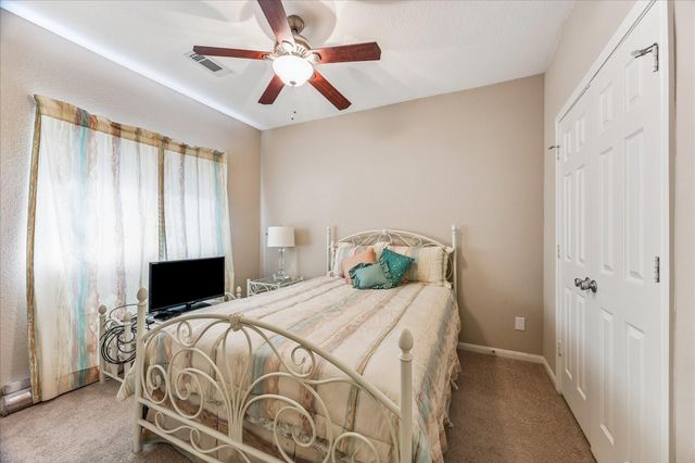 18 Prairie Knoll Drive, Santa Fe, TX 77510