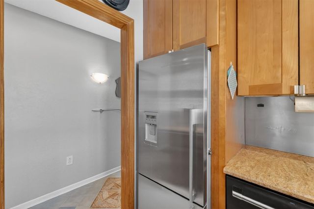 225 E 10TH AVENUE E-2, Mount Dora, FL 32757