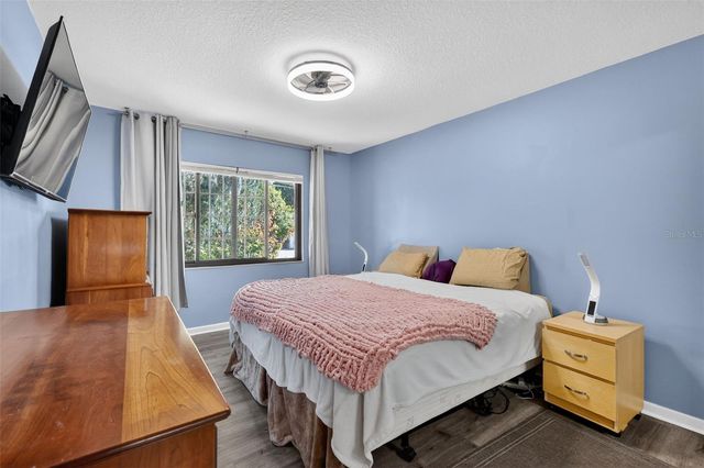 225 E 10TH AVENUE E-2, Mount Dora, FL 32757